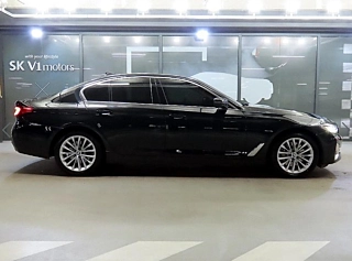 BMW 5-SERIES G30 2022