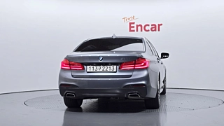 BMW 5-SERIES G30 2017