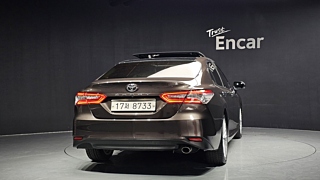 TOYOTA CAMRY XV70 2017