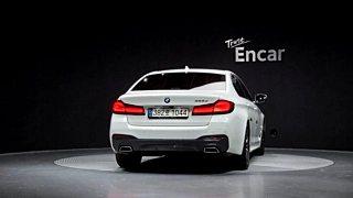 BMW 5-SERIES G30 2021