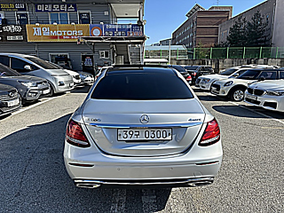 MERCEDES BENZ E-CLASS W213 2016