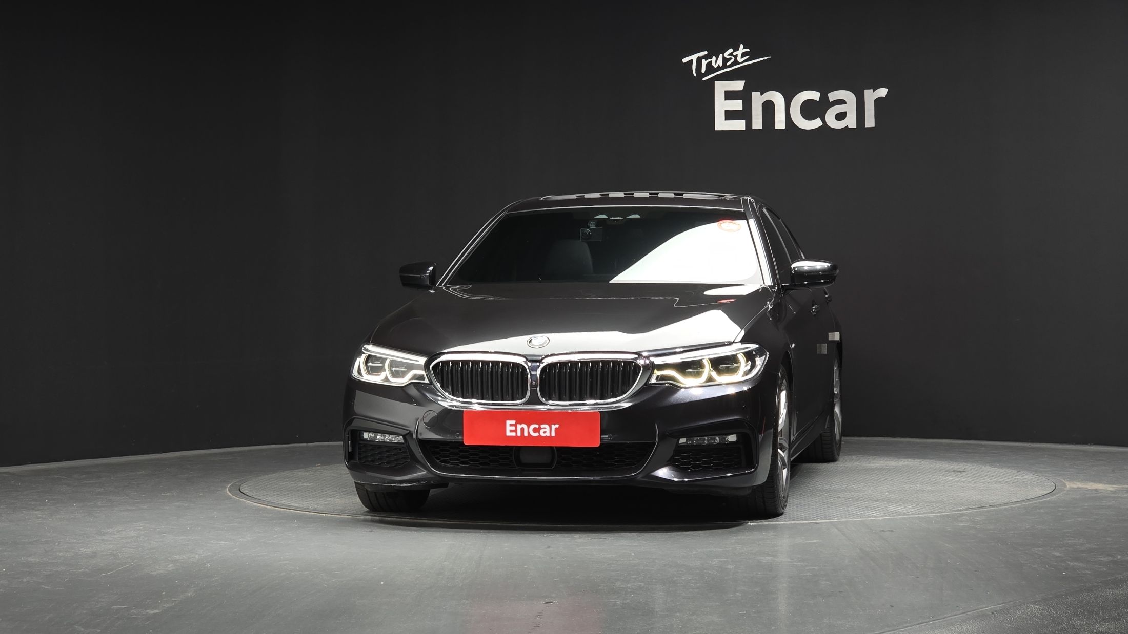 BMW 5-SERIES G30 2017