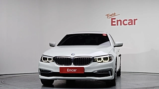 BMW 5-SERIES G30 2019