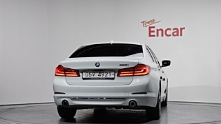 BMW 5-SERIES G30 2019