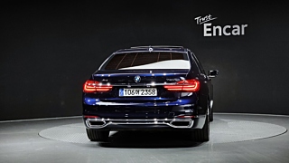 BMW 7-SERIES G11 2016
