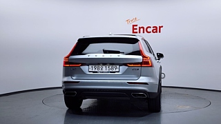 VOLVO V60 CROSS COUNTRY 2021