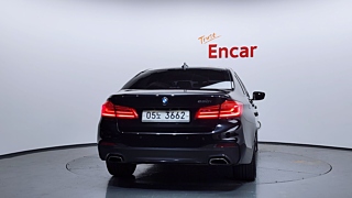 BMW 5-SERIES G30 2017