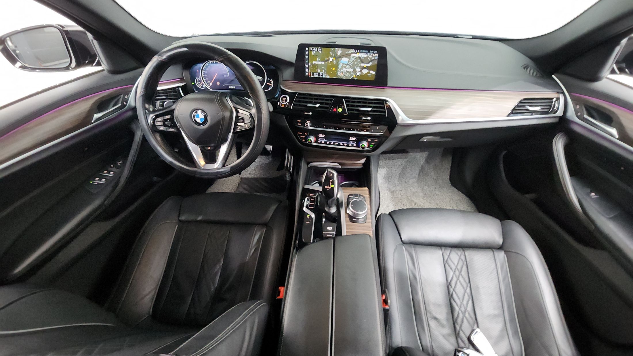 BMW 5-SERIES G30 2017