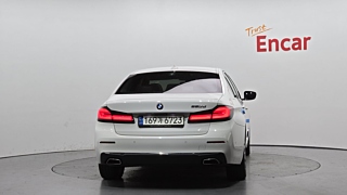 BMW 5-SERIES G30 2020