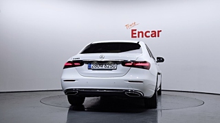 MERCEDES BENZ E-CLASS W213 2021