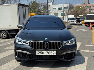 BMW 7-SERIES G11 2017