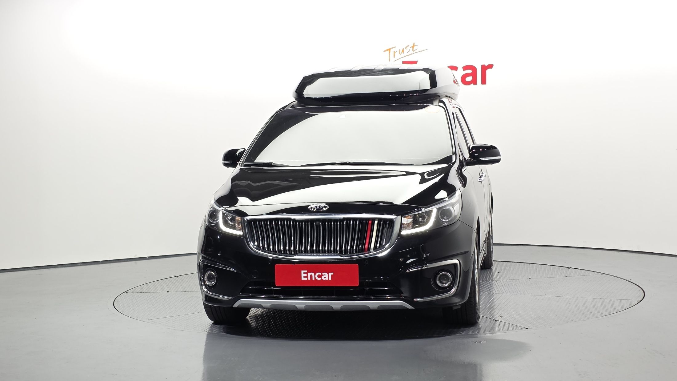 KIA CARNIVAL 2016