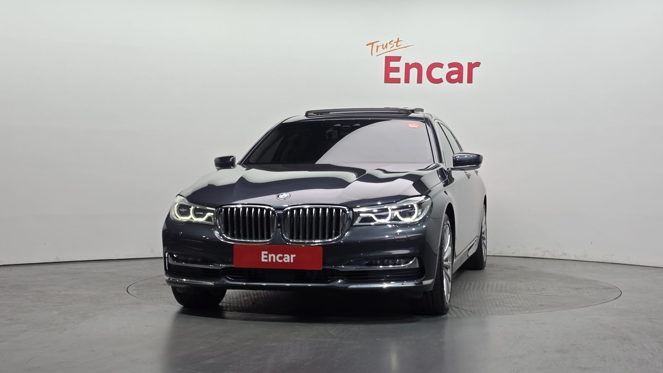 BMW 7-SERIES G11 2016