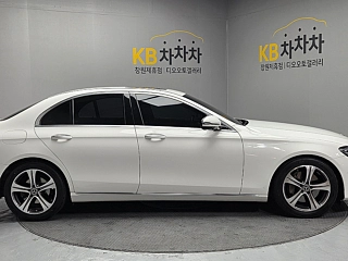 MERCEDES BENZ E-CLASS W213 2018