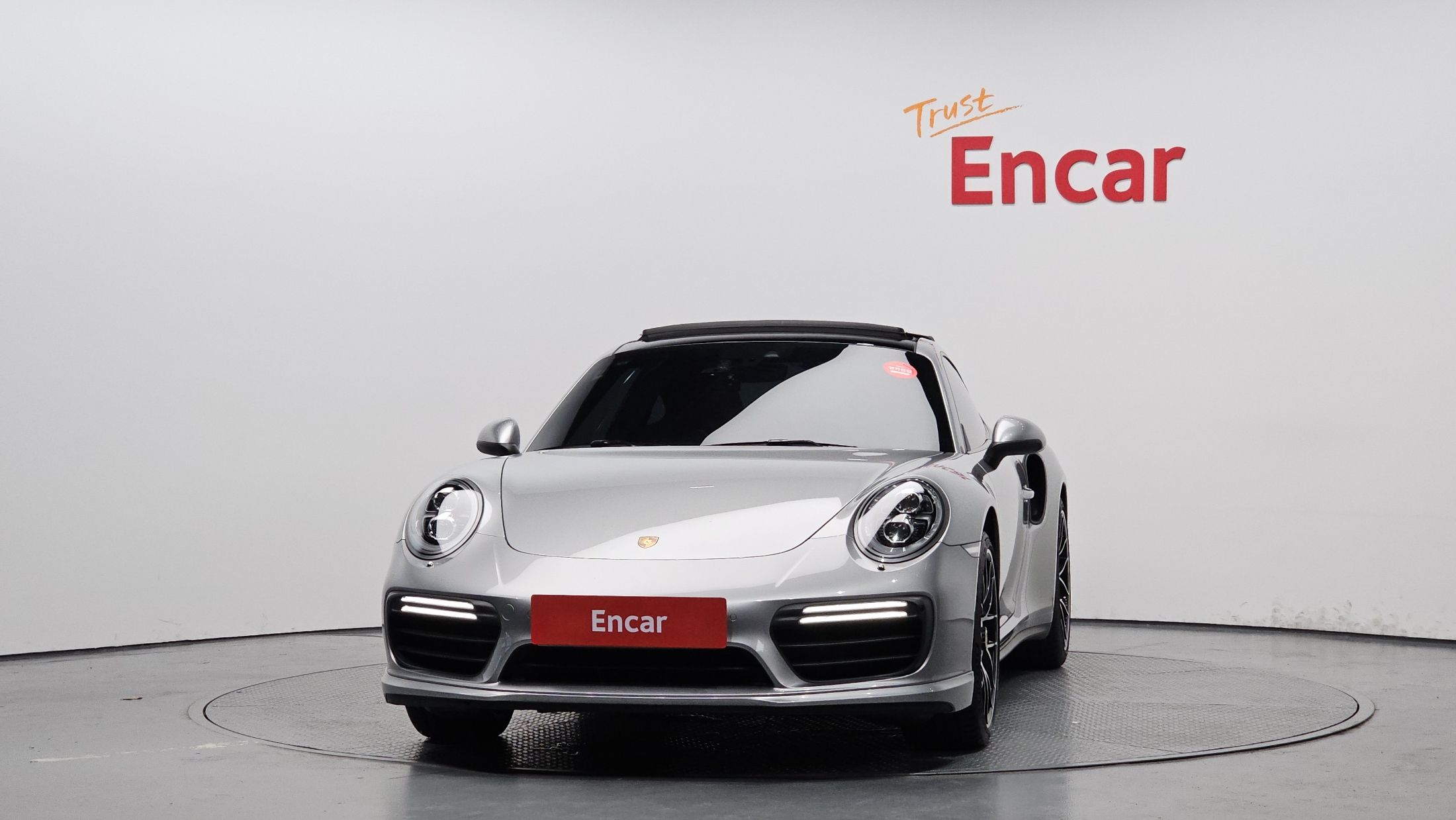 PORSCHE 911 2017