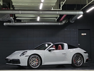 PORSCHE 911 992 2024