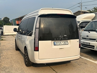 HYUNDAI STARIA 2023