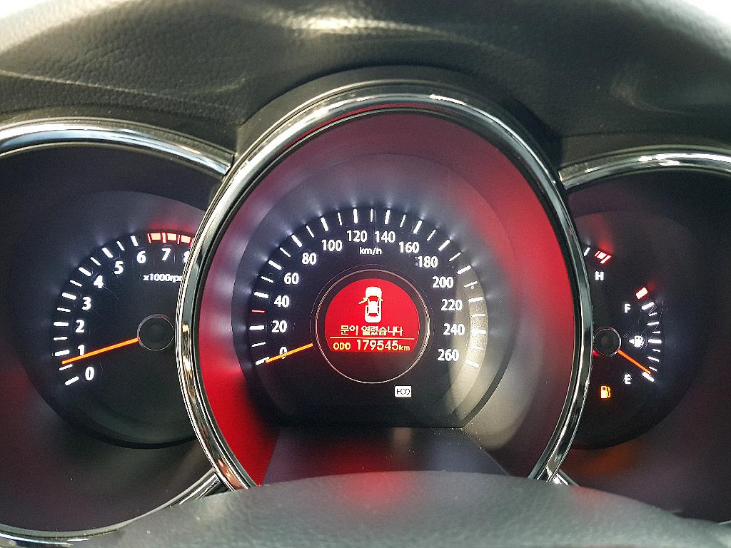 KIA K5 2010