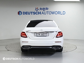 MERCEDES BENZ E-CLASS W213 2017
