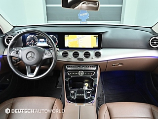 MERCEDES BENZ E-CLASS W213 2017