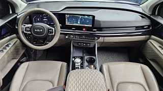 KIA CARNIVAL 2024