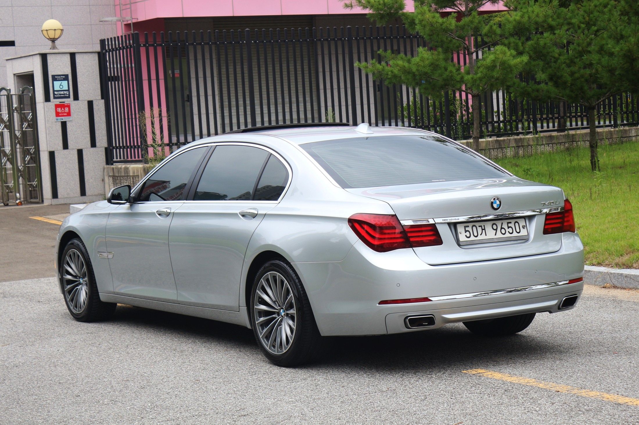 BMW 7-SERIES F01 2014