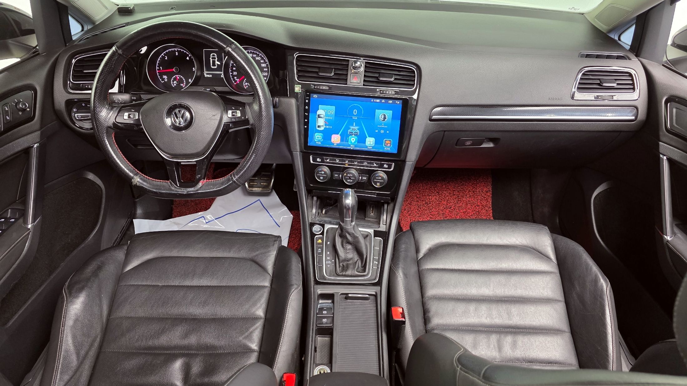 VOLKSWAGEN GOLF 2014