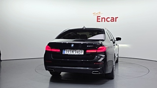 BMW 5-SERIES G30 2023