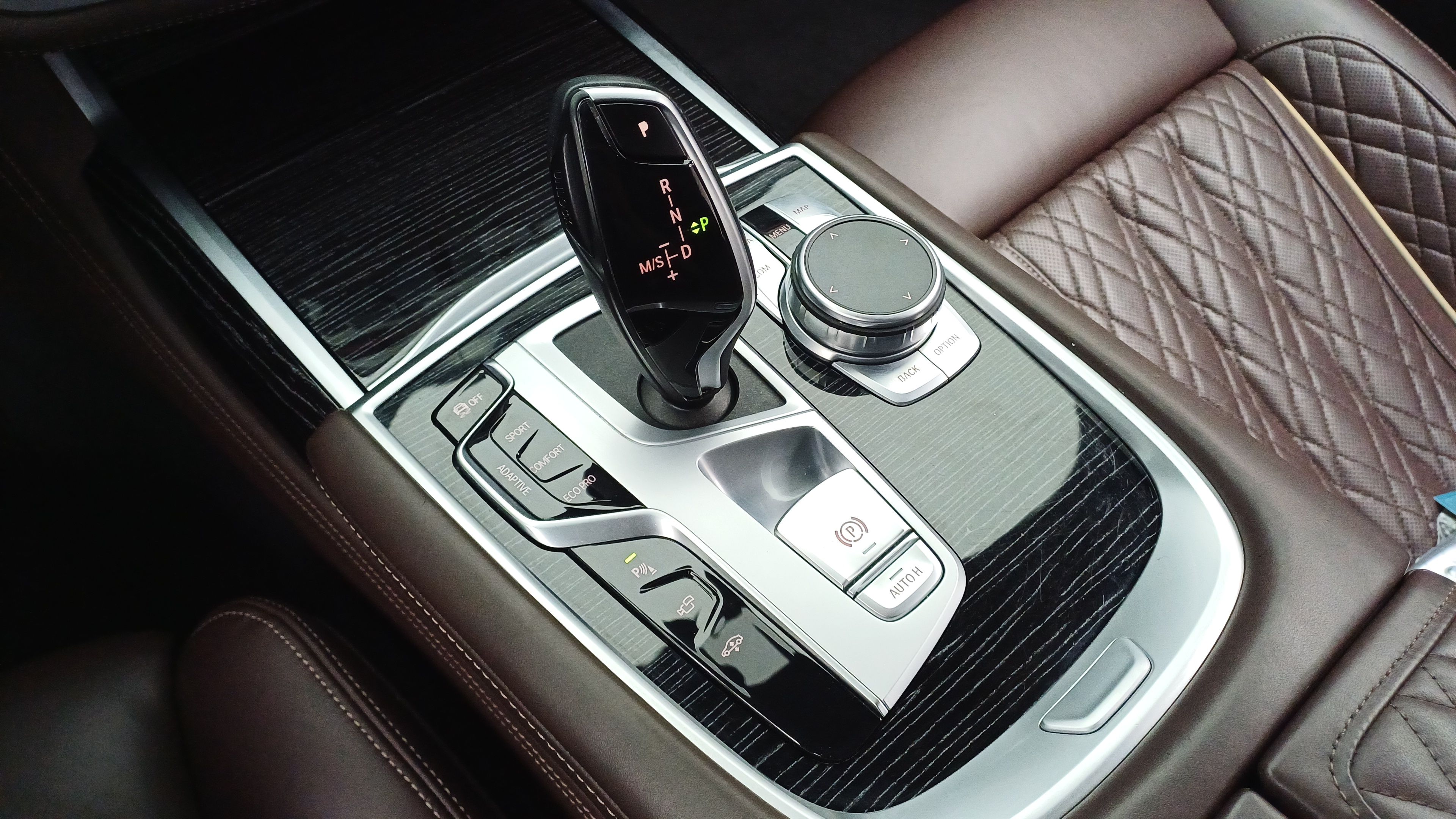 BMW 7-SERIES G11 2022