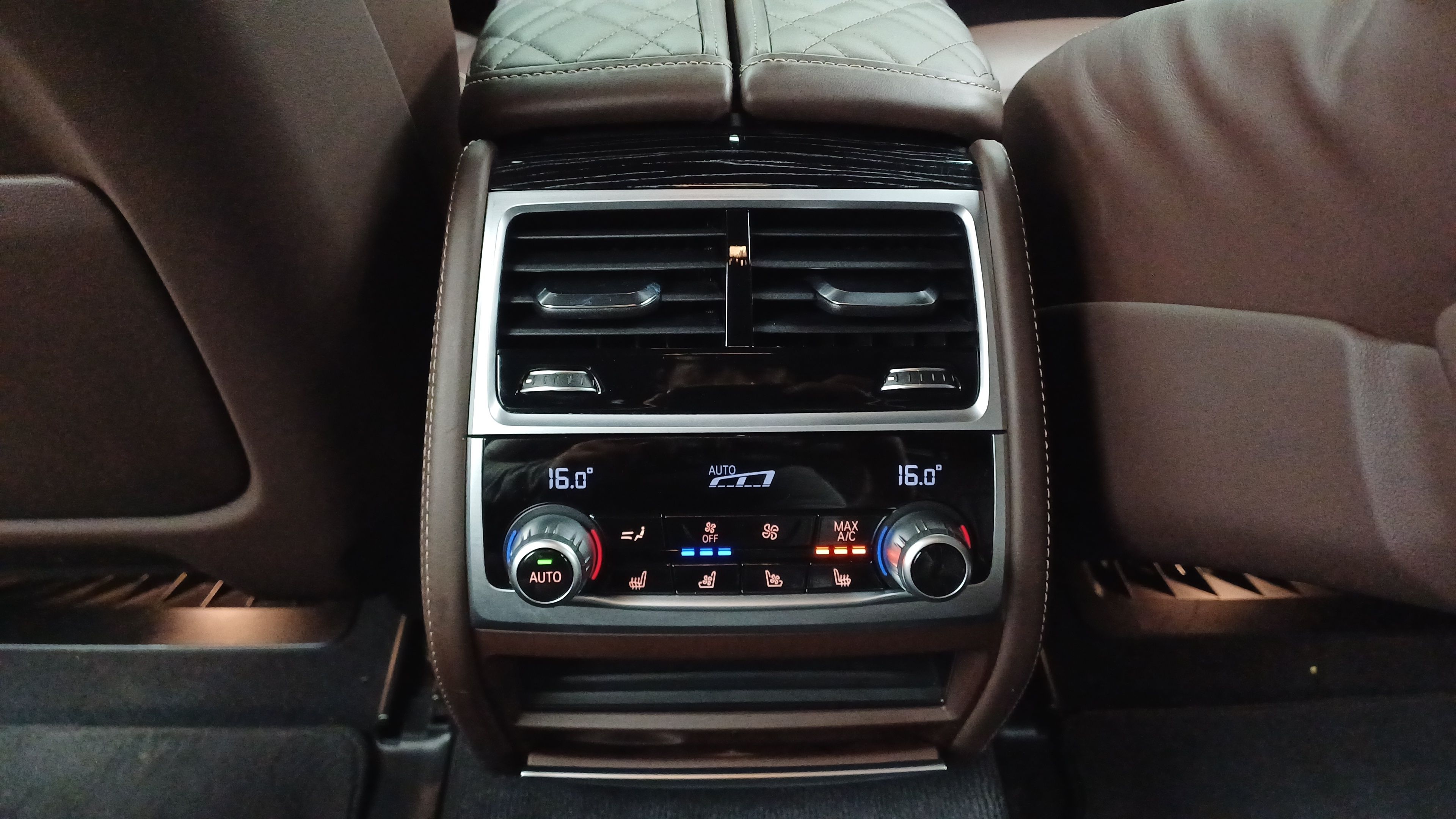 BMW 7-SERIES G11 2022