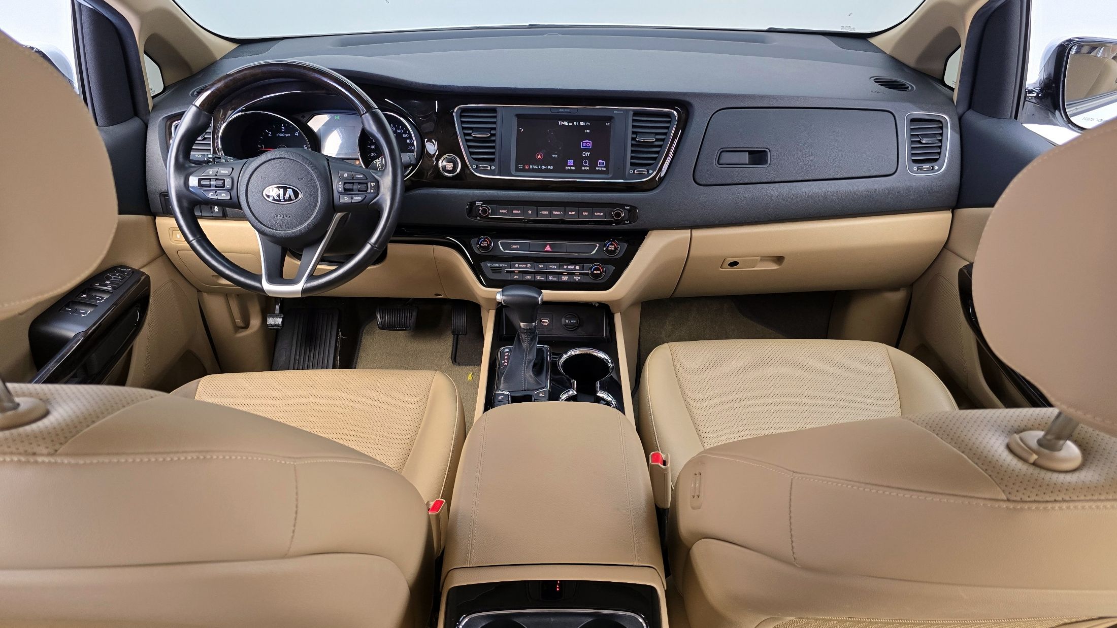 KIA CARNIVAL 2019