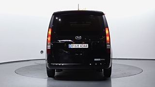 HYUNDAI STARIA 2023