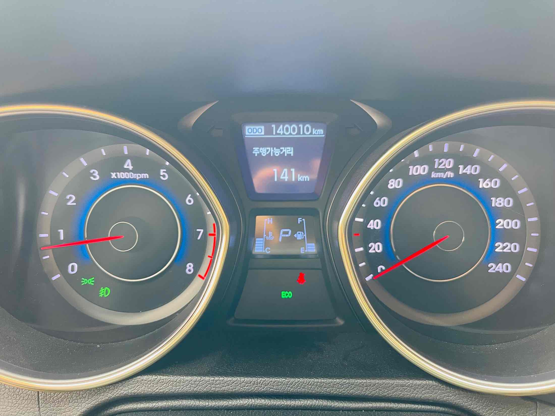 HYUNDAI AVANTE MD 2010