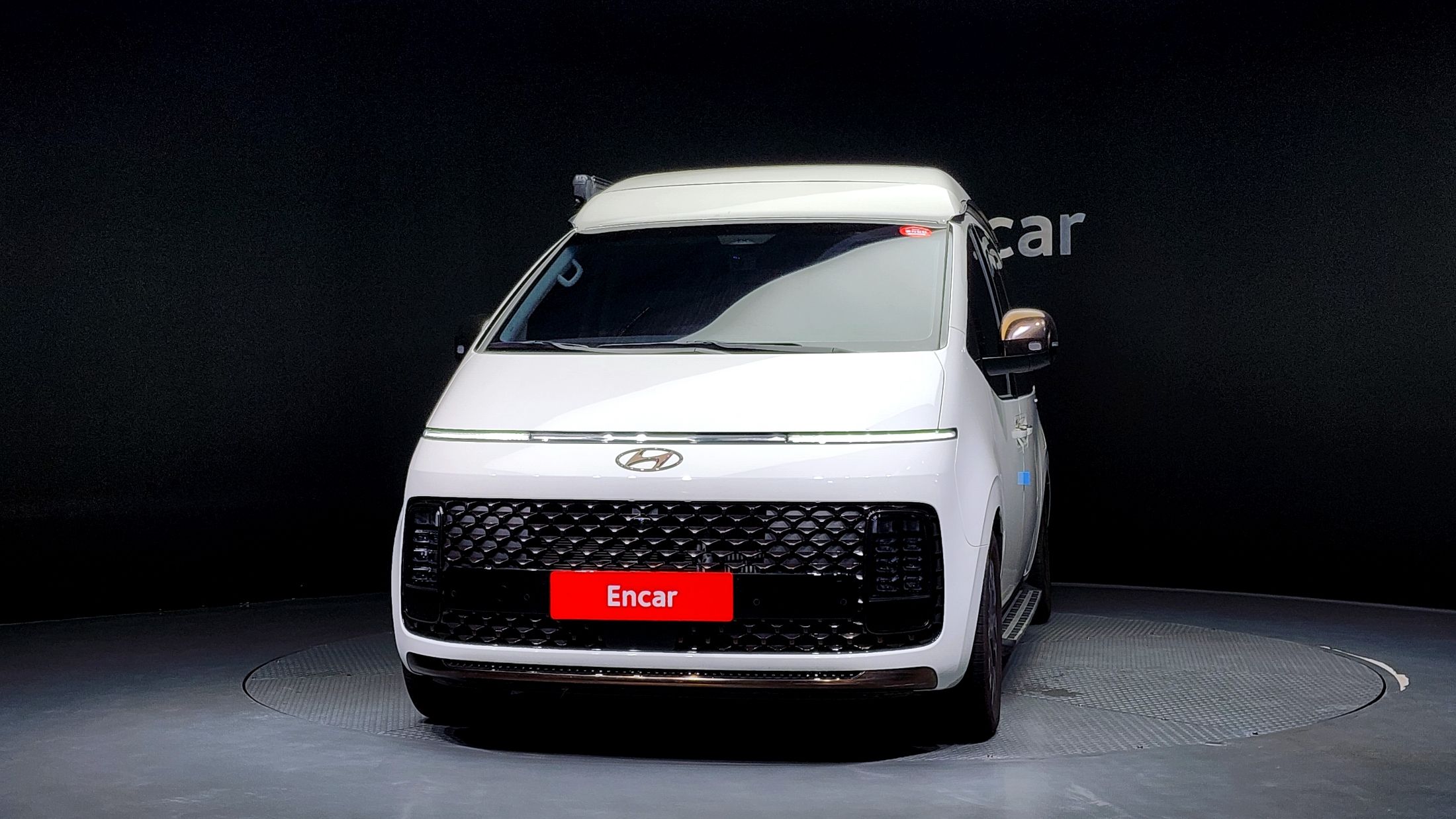 HYUNDAI STARIA 2023