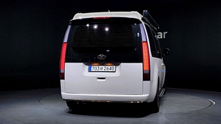 HYUNDAI STARIA 2023
