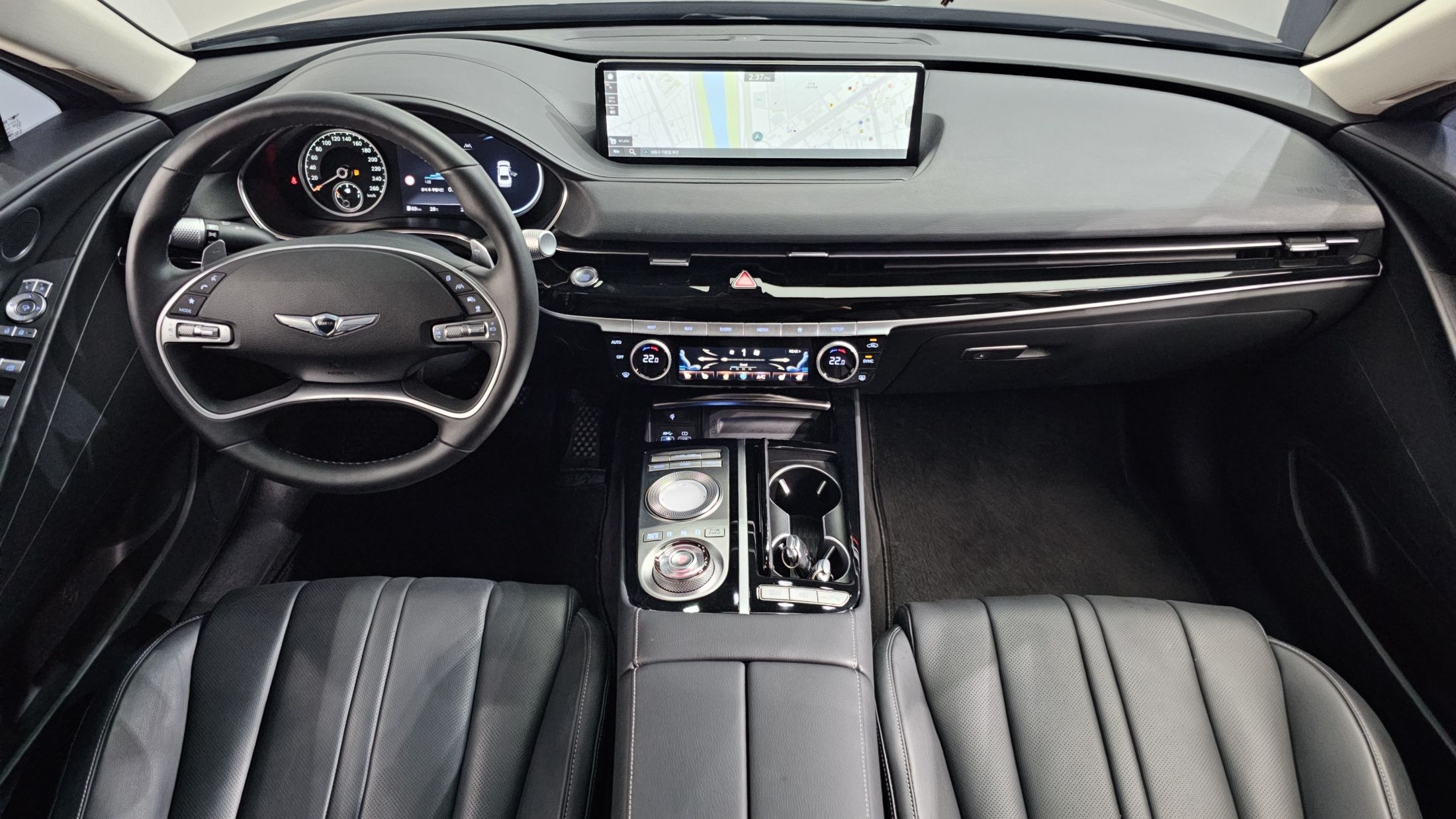 GENESIS G80 RG3 2022