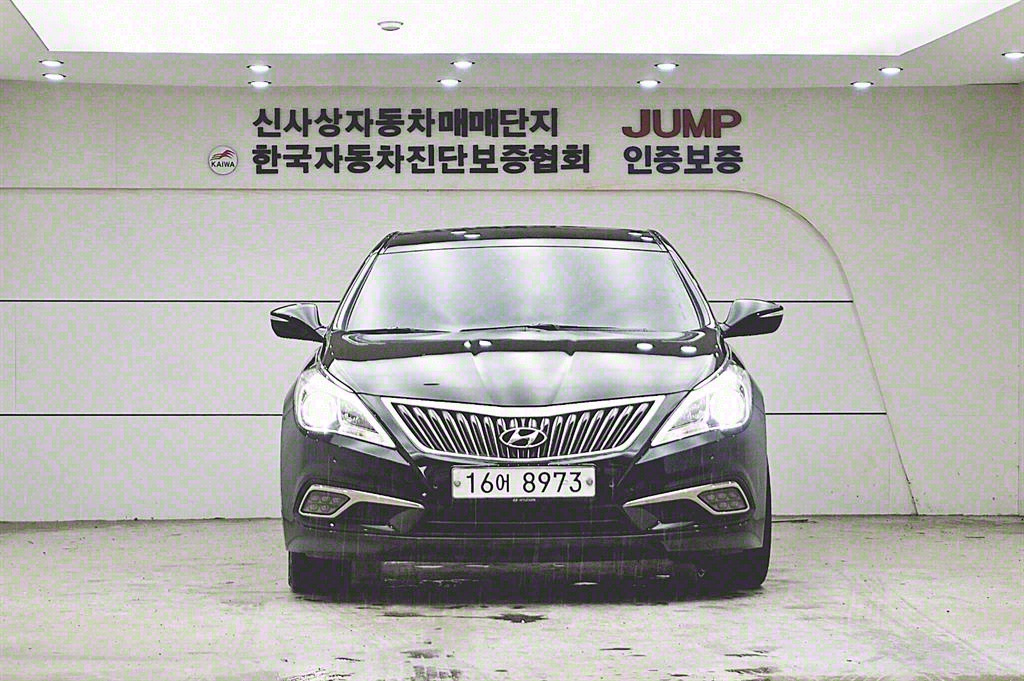 HYUNDAI GRANDEUR HG 2014