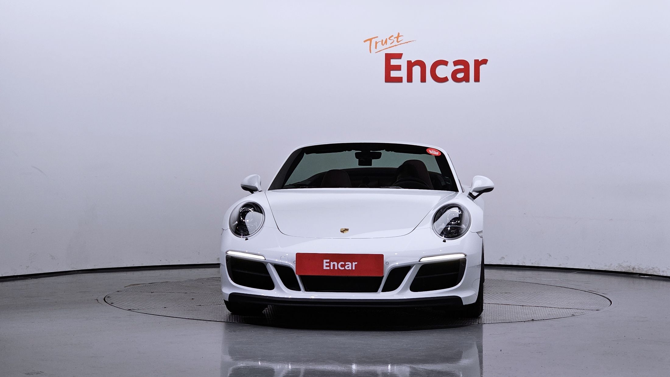 PORSCHE 911 2017