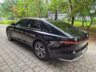 HYUNDAI GRANDEUR HYBRID GN7 2023