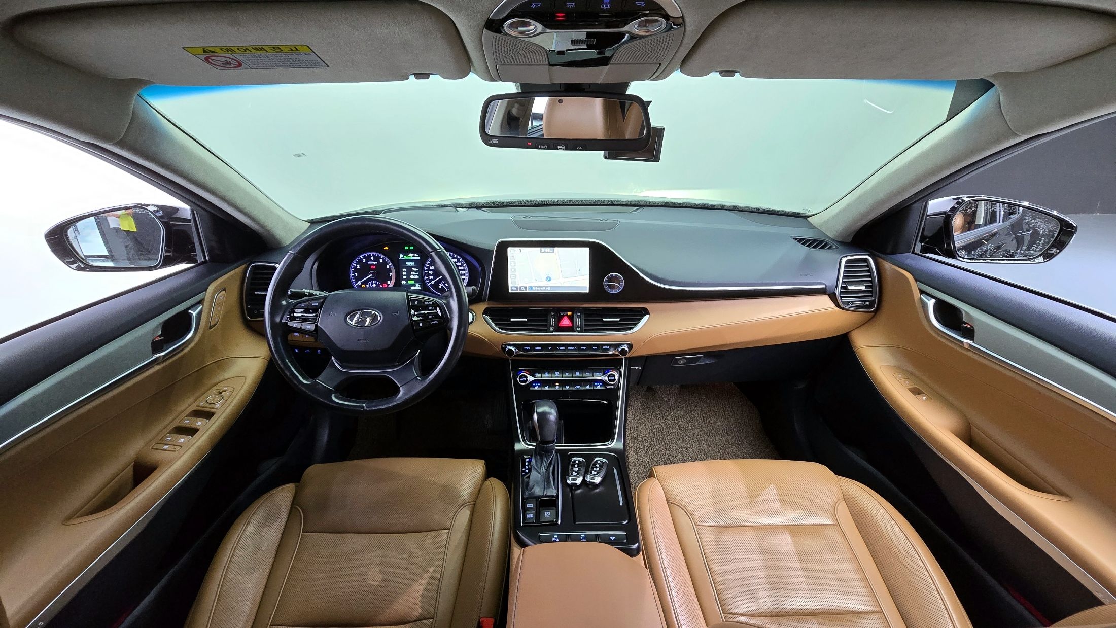 HYUNDAI GRANDEUR IG 2017