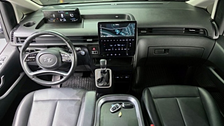 HYUNDAI STARIA 2023