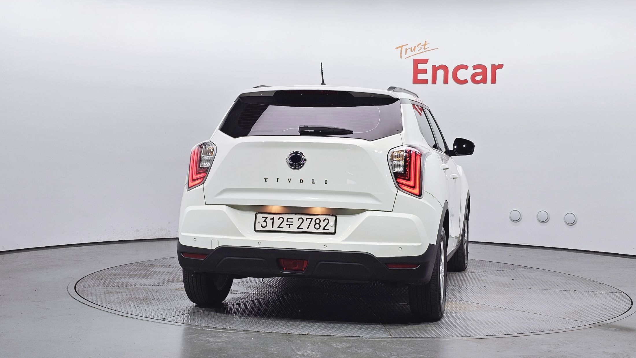 SSANGYONG TIVOLI VERY NEW 2019