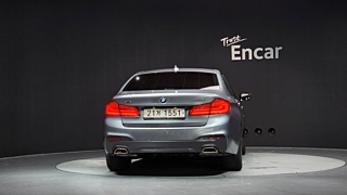 BMW 5-SERIES G30 2017