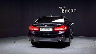 BMW 5-SERIES G30 2017