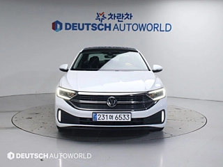 VOLKSWAGEN JETTA  2023