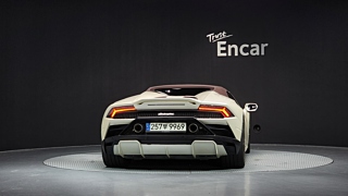 LAMBORGHINI HURACAN 2021