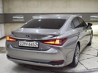 LEXUS ES300H 2021