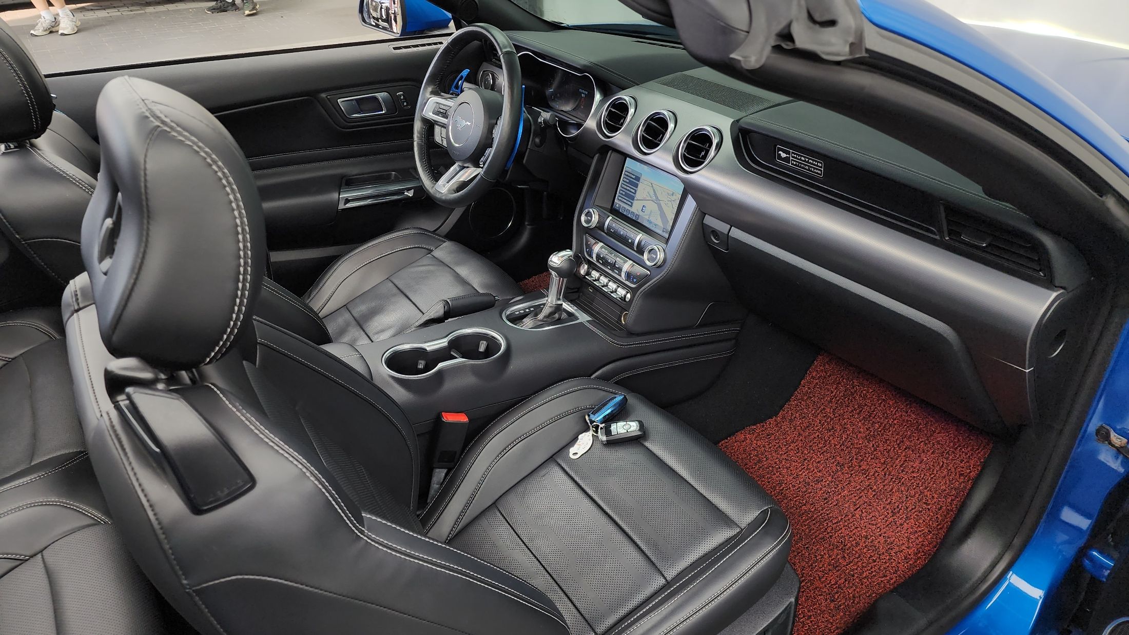 FORD MUSTANG 2020