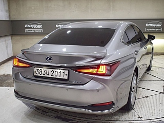 LEXUS ES300H 2021