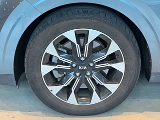 KIA CARNIVAL  4 GENERATION 9 Seater Signature 2021